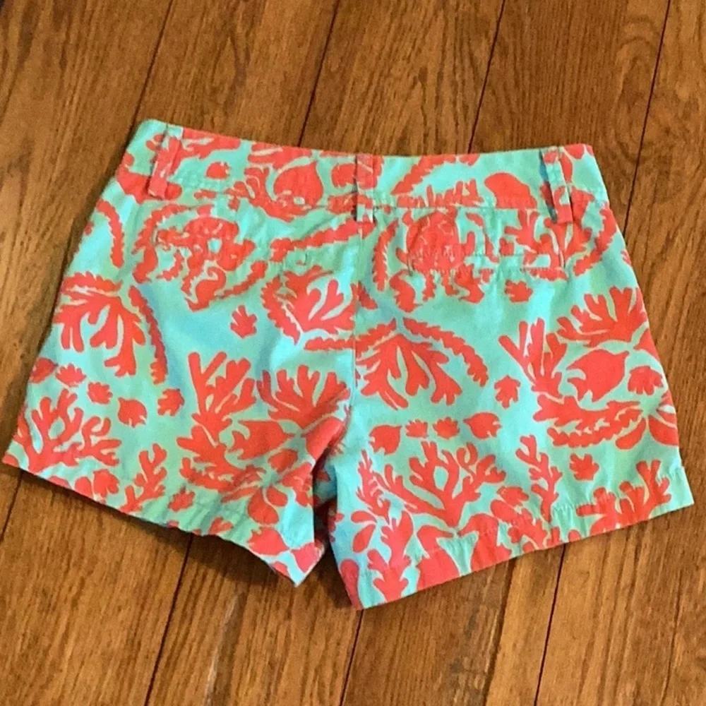 Lilly Pulitzer Callahan shorts. “Don't Be Shellfish”.  Women’s size 4